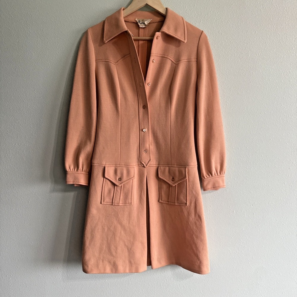 Vintage 1960s Butte Knit Mod Secretary Shirt Dress Front Pockets‎ Peach Wool USA